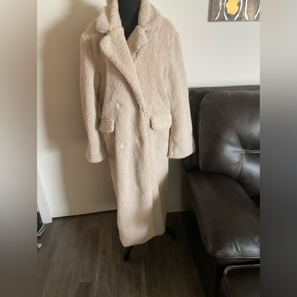 PrettyLittleThing Cream Teddy Jacket